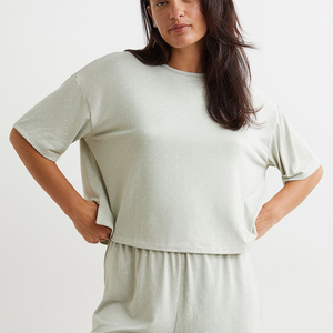 Camisetas de estilo caliente para mujer, cómodas mangas cortas, cuello redondo, collares y camisetas de longitud de tamaño Regular para mujer - Product Image 2