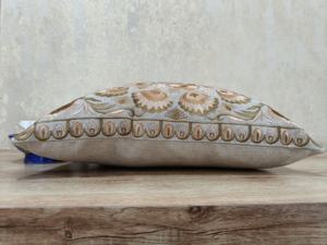 Tendance 100% coton tournesol broderie taie d'oreiller traditionnel marron avant et arrière solide pour une utilisation décorative à la maison - Product Image 2