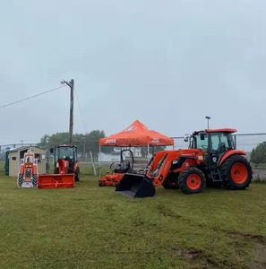 Tractor Kubota con quitanieves en stock a la venta comprar ahora mejor precio disponible para limpiar nieve con potente quitanieves - Product Image 2