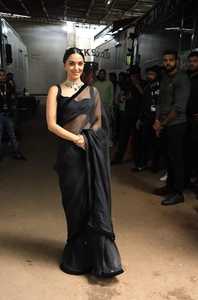 Indiase Bollywood Designer Black Georgette Met Fluwelen Kant <span class=keywords><strong>Sari</strong></span> Nieuwste Exclusieve <span class=keywords><strong>Sari</strong></span> Voor Chique Etnische Look Volwassenen Bruiloften - Product Image 2