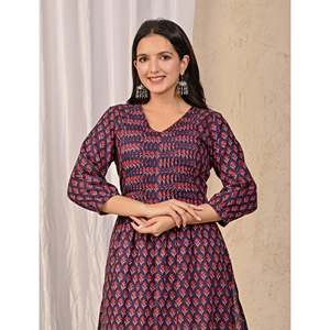 Ensemble Kurta et pantalon en coton imprimé à blocs violet foncé, vêtements traditionnels régionaux - Product Image 1