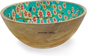 Blissful Blooms Bol à salade imprimé en bois de manguier avec serveurs Accessoire de salle à manger écologique - Product Image 3