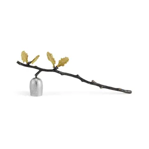 Abatidor de velas de latón con mango largo tallado a mano de la mejor calidad con acabado chapado en oro para uso de iluminación de Hotel doméstico en venta al por mayor - Product Image 1