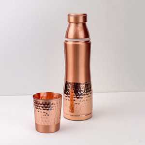 AZ ENTERPRISES Bouteille d'eau en cuivre artisanale moderne de haute qualité |   Cuivre pur à 100 %, écologique, grande capacité, santé ayurvédique - Product Image 1