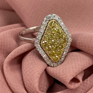 1.17Ct Anillo de diamante de mosaico amarillo intenso Oro blanco de 10K, Anillo de propuesta de diamante redondo de racimo, Anillo de cóctel en forma de hexágono - Product Image 3