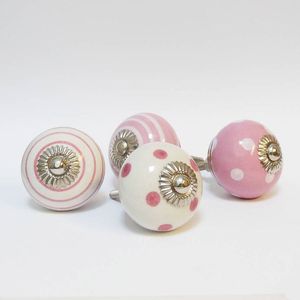 Perilla de flor de cerámica Premium con base de metal sólido Acento decorativo elegante para armarios Cajones Puertas Armarios y muebles - Product Image 3