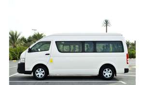 Fourgonnette Diesel 2024, Conduite à Gauche, Modèle Aspire, Émissions Euro IV, Automatique, 4.5L, Toit Panoramique, Jantes en Alliage d'Aluminium R17, Barres de Toit - Product Image 3