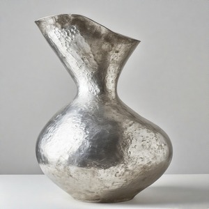 Jarrón de níquel alto Celestial Mist para decoración glamorosa, jarrón de suelo de tono metálico, diseño Floral en relieve, decoración del hogar, declaración de acento - Product Image 2