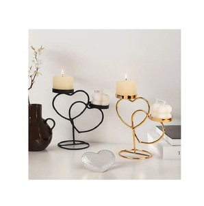 Porte-bougie décoratif en métal pour intérieur et extérieur, idéal pour les mariages, les fêtes, les festivals et l'usage domestique - Product Image 4