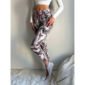 Leggings Sportivi da Donna LJ Brand con Stampa Astratta, Comodi, Taglia Unica, in Spandex, con Logo e Motivo a Lettere, Modello DK816-6 - Product Image 3