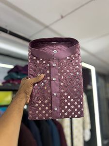 Pyjama Kurta en coton de style moderne avec paillettes subtiles pour exportateur indien de qualité dernière tenue de créateur - Product Image 2