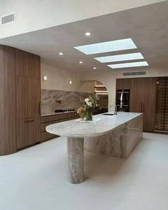 Dalles de marbre beige aiguisées en quartzite Taj Mahal en pierre naturelle de luxe pour les comptoirs de cuisine - Product Image 2