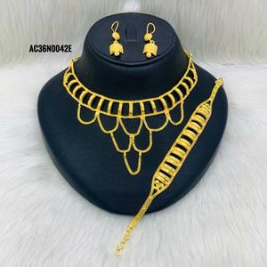 Latest Stylish Design Gold Plated <b>Charm</b> Necklace Set with Flower Shape 16inches Length for Women - Product Image 1