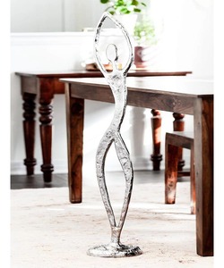 Figurine humaine élégante en métal, sculpture artistique, pièce de décoration pour salon, bureau ou espaces d'exposition, en provenance d'Inde - Product Image 5