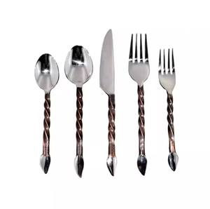 ดูโบราณสแตนเลสสตีลสไตล์วินเทจขนมหวานส้อมด้วยอิฐสีดําชนบทการออกแบบโบราณที่จับทําด้วยมือสําหรับการรับประทานอาหารใช้ - Product Image 3