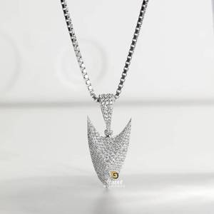 Nouveau pendentif fer de lance en or blanc 10kt Hip Hop avec diamants ronds en moissanite taille brillante pendentifs et breloques unisexes - Product Image 2