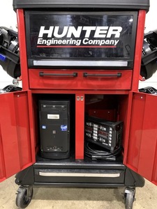 เครื่องตั้งศูนย์ล้อ 3 มิติ รุ่น Wholesale Hunter Advanced พร้อมกำลังไฟฟ้า 250 วัตต์ และหน้าจอแสดงผล LED - Product Image 2