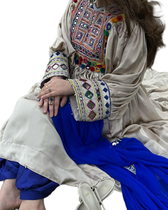 Afghani Womens Đầm voan phức tạp gương làm việc thêu nút tự nhiên chi tiết-phong cách văn hóa độc đáo cho các sự kiện truyền thống - Product Image 3