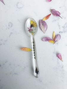 RÉSINE LIQUIDE VIBRANT HANDMADE 100% Serveurs à salade en résine pour la maison et l'hôtel Comprend une cuillère à crème glacée Service à salade - Product Image 5