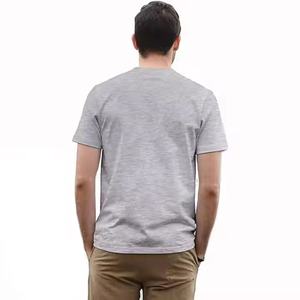 Camisetas de cuello redondo de gran tamaño OEM de alta calidad para hombres | Camisetas de manga corta de algodón/stock. - Product Image 4