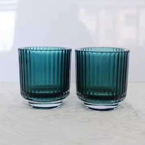 Pot à bougie blanc H.M.A Handicrafts avec intérieur doré et couvercle pour les fêtes de mariage Diwali, les célébrations de Pâques et la décoration intérieure - Product Image 2