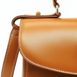 Bolso Italiano de Piel Marrón para Mujer Ele Artesanal con Correa Ajustable de Alta Calidad - Product Image 3