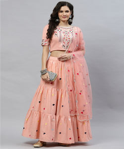 Fil à broder georgette de créateur lehenga choli avec dupatta vêtements de fête prix de gros vêtements ethniques surat - Product Image 3