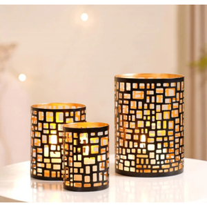 Juego de 2 Portavelas Votivas y para Velas de Té de Metal en Acabado Negro y Dorado, Faroles Decorativos para el Hogar con Diseño de Copos de Nieve Recortados - Product Image 6