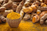 Poudre de curcuma de haute qualité, naturelle, très vendue, légère, épices uniques, herbe, emballage personnalisé OEM pour l'Inde