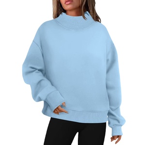 T-shirt basique décontracté à col montant et manches longues pour femme, coupe ajustée et extensible - Product Image 1