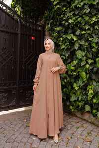 Abaya longue en satin de luxe sur mesure en gros pour femmes adultes, petite taille, robe musulmane à manches bouffantes, anti-rides, faite à la main, inspirée de la Turquie - Product Image 3