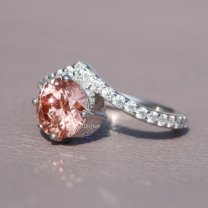 Anillo Solitario de Diamante Redondo Brillante Creado en Laboratorio con Claridad VVS para Mujer en Oro Blanco de 14Kt con Corte Redondo Marrón Fantasía - Product Image 3