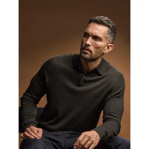 Polo en laine mérinos tricoté sur mesure pour le merchandising promotionnel - Product Image 2