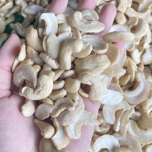 Fournisseur de confiance du Vietnam Noix de cajou brutes Prix international du Vietnam des noix de cajou exportées vers l'Asie, l'UE, le Moyen-Orient - Product Image 1