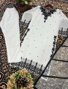 Conjunto de Kurti de Alta Calidad para Mujer, con Bordado de Hilo de Georgette Sintética, Diseño de Última Moda, para Bodas, por FabZone - Product Image 5