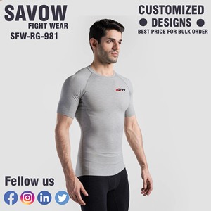 เสื้อรัดกล้ามเนื้อพิมพ์โลโก้ตามสั่งสำหรับผู้ชาย เหมาะสำหรับ MMA BJJ ฝึกซ้อม โต้คลื่น ออกกำลังกาย แห้งเร็ว ป้องกันรังสียูวี รับผลิตแบบ OEM ขายส่ง - Product Image 4