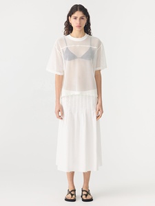 T-shirt sexy pour homme à col superposé, coupe basse, en maille fine transparente et respirante, avec bas ajouré - Product Image 6