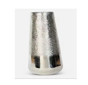 Proveedor indio ofrece jarrón de hierro de metal Premium de alta durabilidad para decoración del hogar de lujo con embalaje personalizado suministro mundial India - Product Image 6