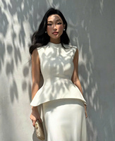 Ensemble haut et jupe peplum blancs pour femme, robe élégante formelle pour le bureau, les fêtes, les mariages, vente en gros, Vietnam, sur mesure, ODM, OEM