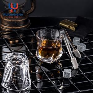 Logotipo personalizado <span class=keywords><strong>Whisky</strong></span> magnético <span class=keywords><strong>Dos</strong></span> pequeños vasos retorcidos Set Caja de regalo Embalaje con inserto de espuma de piedra de hielo - Product Image 6