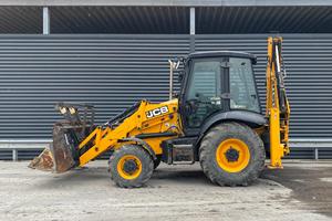 Retroexcavadora JCB 3CX Usada de Alto Rendimiento, Pocas Horas, Buen Estado, de Segunda Mano, con Motor y Caja de Cambios en Venta - Product Image 5