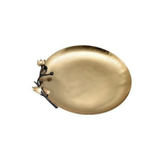 Élégant plateau de service décoratif en métal doré avec poignées en vigne, plateau à collations ou desserts pour fêtes, événements ou occasions spéciales - Product Image 2