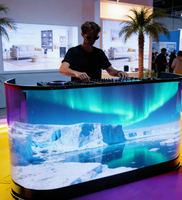 Écran de table de bar LED incurvé personnalisé P2 HDR10+ 600 CD/m² de luminosité Garantie de 2 ans pour événements, cocktails, réceptions numériques