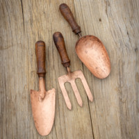 Ensemble d'outils de jardinage industriels traditionnels en acier avec manches en bois, haute qualité, personnalisable OEM, accessoires de jardin directement du fabricant