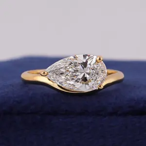 Bague incurvée en diamant de laboratoire taille brillant de 2,50 carats, certifiée IGI, or jaune 14 carats - Product Image 1