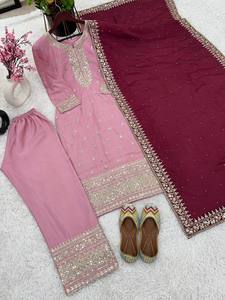Elegante conjunto de traje bordado floral rosa claro con Dupatta elegante traje de Georgette para apariencia festiva de fiesta de boda - Product Image 5