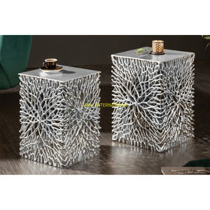 Table d'appoint artistique design avec plateau noir unique et pieds en métal noir doré torsadé Table basse moderne d'appoint pour salons - Product Image 4