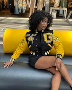 Blousons universitaires unisexes personnalisés de qualité supérieure, coupe classique, coupe-vent, avec logo frontal, idéal pour l'hiver et le style urbain. - Product Image 6