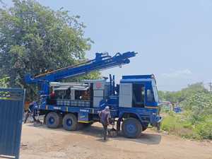 Plataforma de perforación de pozos de agua montada en camión de alta eficiencia 200-250 metros capaz 200 metros de alta máquina para la venta - Product Image 5