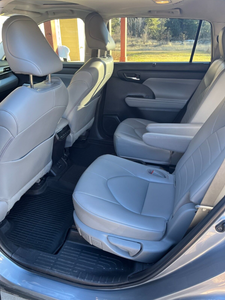 NOUVEAU Highlander XLE 2022, conduite à droite, sièges en cuir, moteur V8 automatique, caméra arrière, voiture d'occasion - Product Image 3